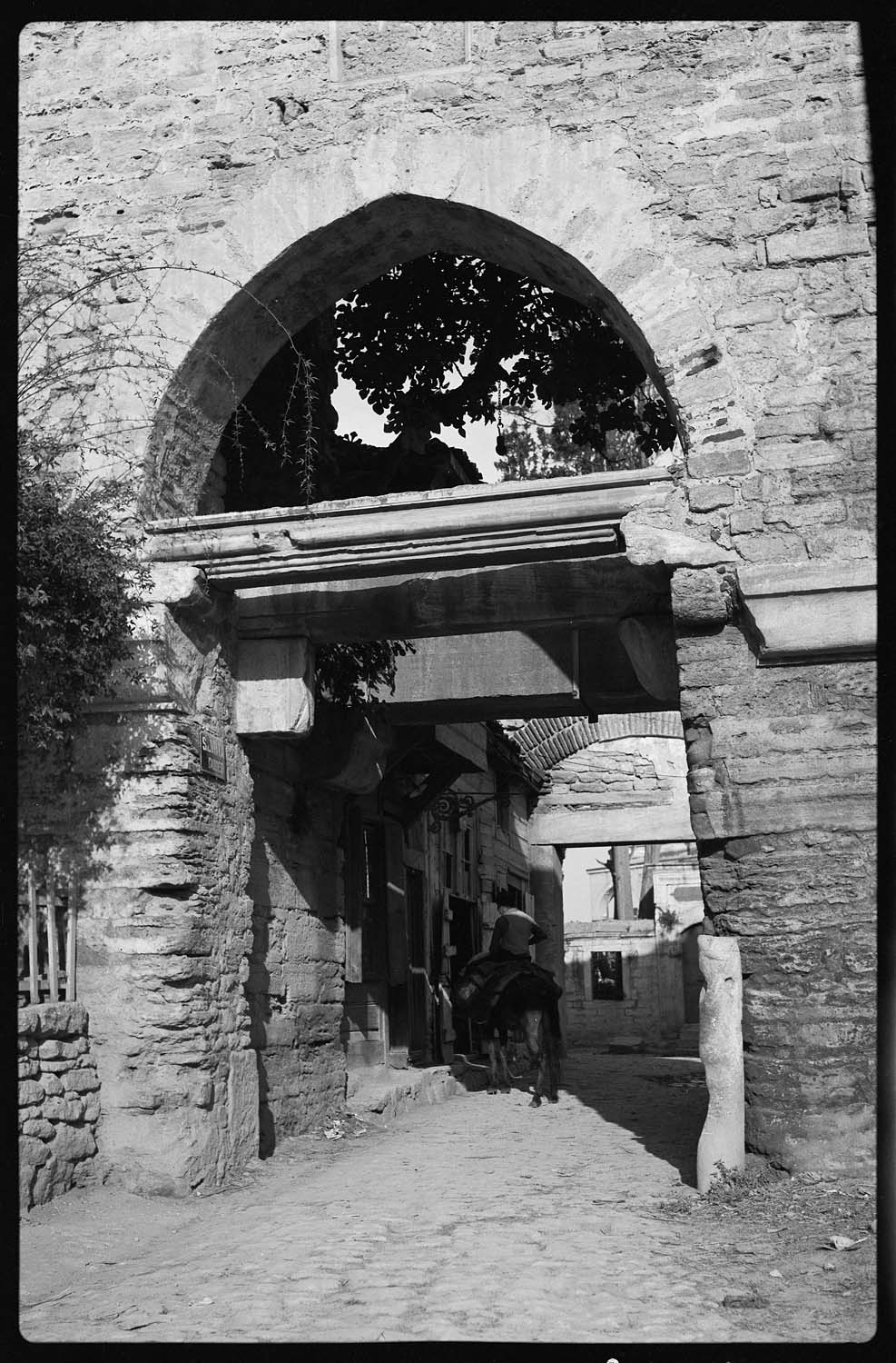 La Porte de la Source